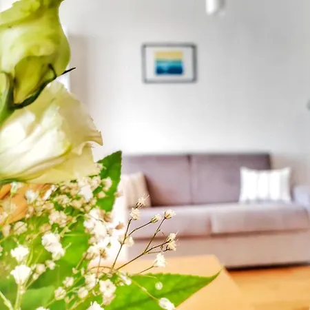 Dimora Sea View Apartman *