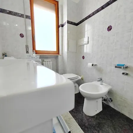 شقة Dimora Sea View *